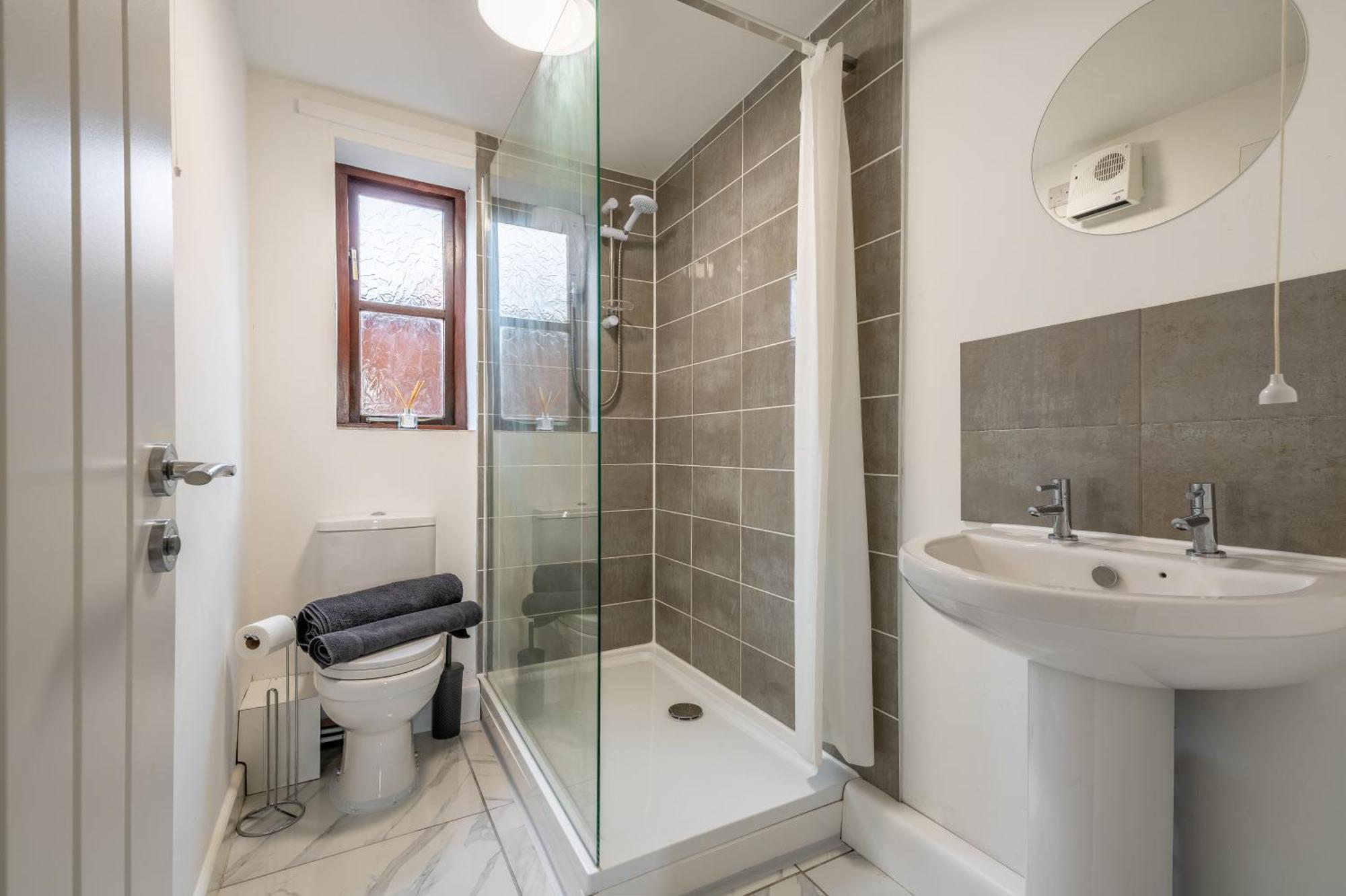 Modern Studio Flat In Wellington, Telford Wellington  Exterior foto